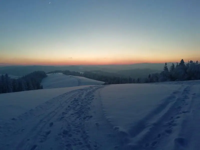 Fotografia zasnežených hôr v okolí obce Skalité